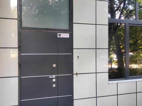комерційна за адресою Одеса, Літературна вул., 12