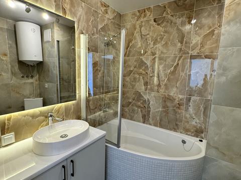 квартира за адресою Дніпровська набережна вул., 20-А