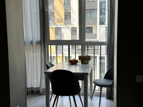 квартира за адресою Набережна вул., 8д