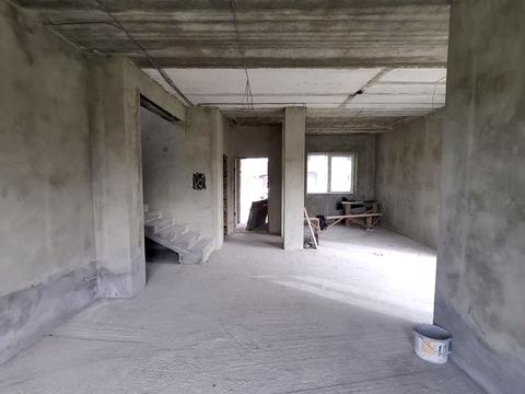 будинок за адресою сніжна, 1