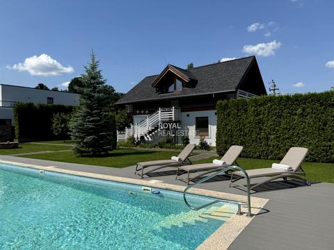 будинок за адресою с. Лісники, Ватутіна пров.