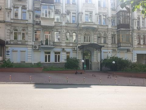 комерційна за адресою Тарасовская, 19а