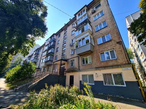 квартира за адресою Серпова вул., 1
