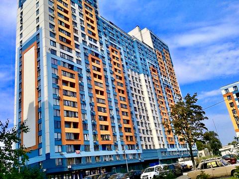 квартира за адресою Богатирська вул., 6