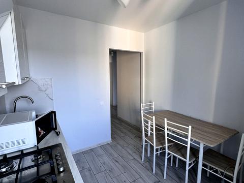 квартира за адресою Євгена Патона вул., 12