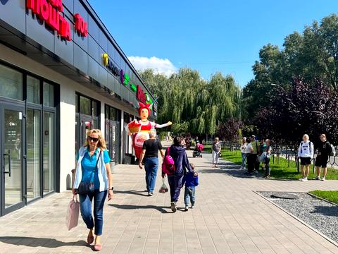 комерційна за адресою Моніторна вул., 2