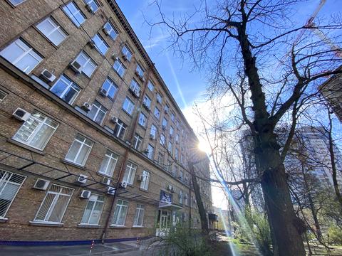 комерційна за адресою Євгена Коновальця вул. (Щорса), 31