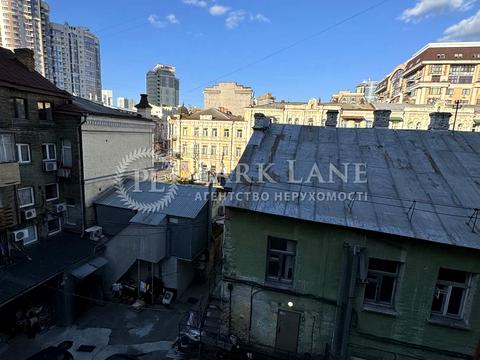 комерційна за адресою Саксаганського вул., 133-Б