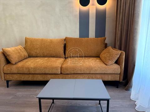 квартира за адресою Літературна вул., 10б