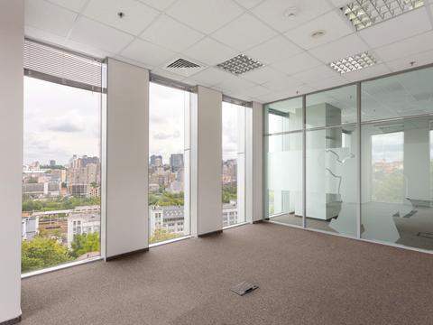 коммерческая по адресу Николая Амосова ул., 12