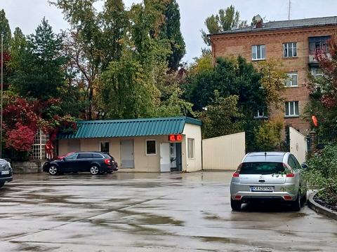 комерційна за адресою Лисогірська вул., 6