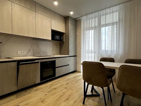 квартира за адресою Ревуцького вул., 40-Б