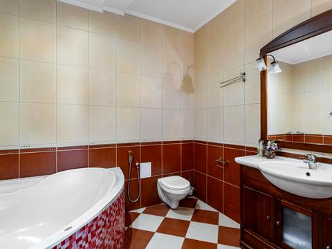 дом по адресу Демидівська ул., 1