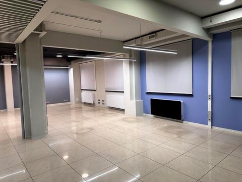 комерційна за адресою Спортивна пл., 3в