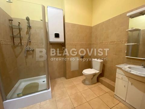 комерційна за адресою Круглоуніверситетська вул., 4б