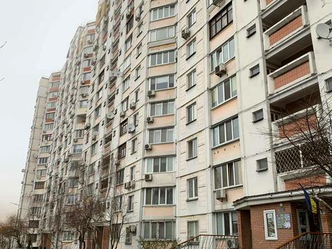 квартира по адресу Ивана Пулюя ул., 2