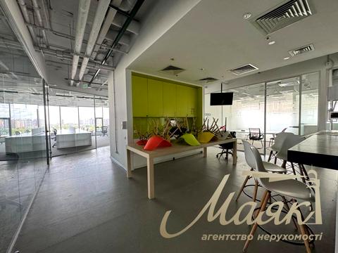 коммерческая по адресу Спортивная пл., 1а