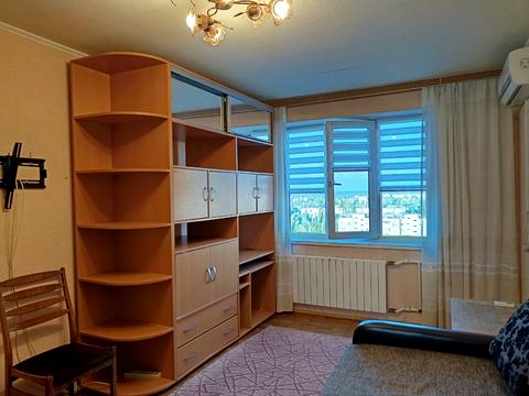 квартира за адресою Райдужна вул., 21