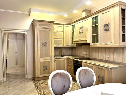 квартира за адресою Лабораторна вул., 6