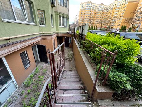 коммерческая по адресу Боголюбова ул., 16