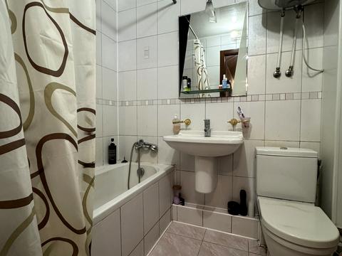 квартира за адресою Менахем-Мендл Шнеєрсона вул. (Мініна), 5