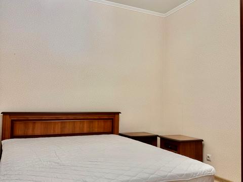 квартира по адресу Академика Глушкова просп., 9-В