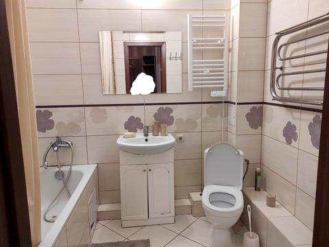 квартира за адресою Академіка Глушкова просп., 9-Г