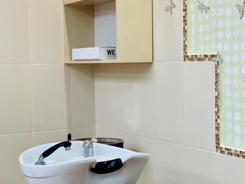 комерційна за адресою Олеся Гончара вул., 28-Б