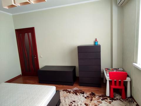 квартира за адресою Раїси Окіпної вул., 4-А