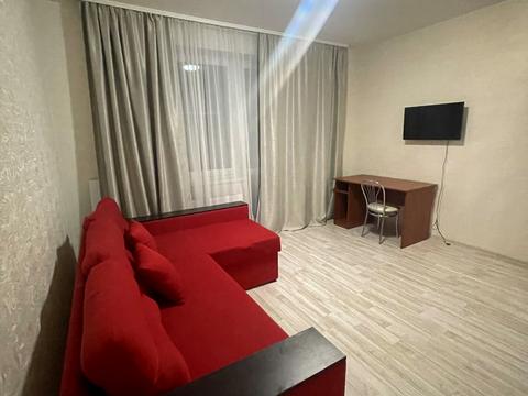 квартира по адресу Академика Глушкова просп., 9-Д