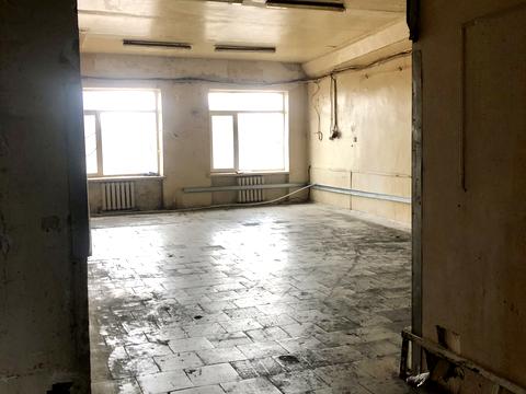 комерційна за адресою Центральна, 12