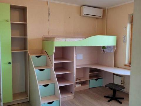 квартира за адресою Анни Ахматової вул., 19