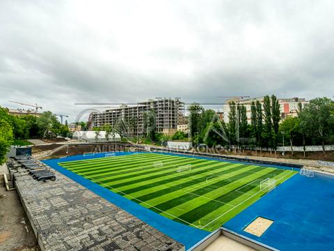 комерційна за адресою Кловський узвіз, 11