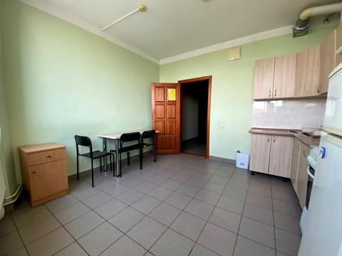 комерційна за адресою Кільцева дорога вул., 124