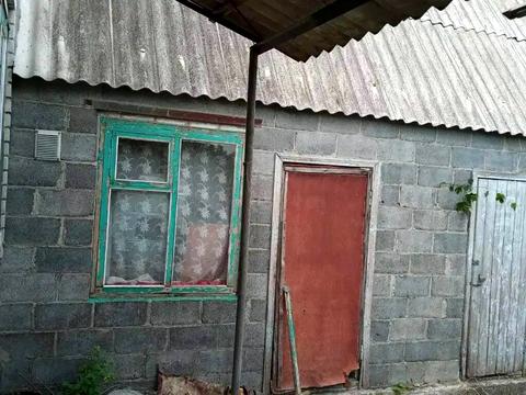 дом по адресу Центральна