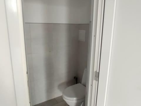 комерційна за адресою Проскурівського підпілля вул., 61