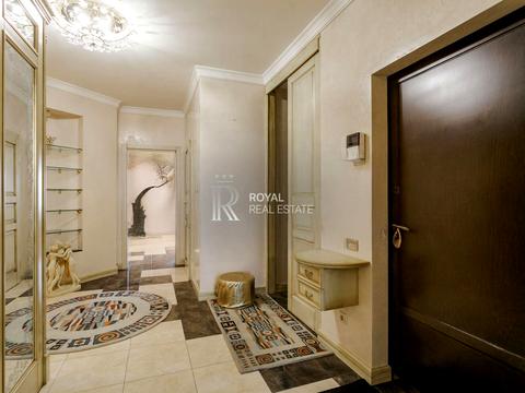 квартира за адресою Кропивницького вул., 8