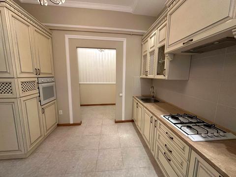 квартира по адресу Братьев Рогатинцев ул., 7