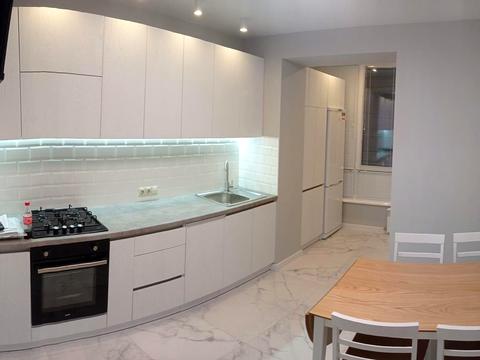 квартира за адресою Домбровського вул., 4