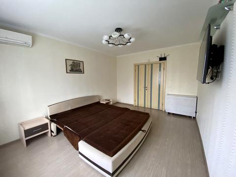 квартира по адресу Ревуцкого ул., 19/1