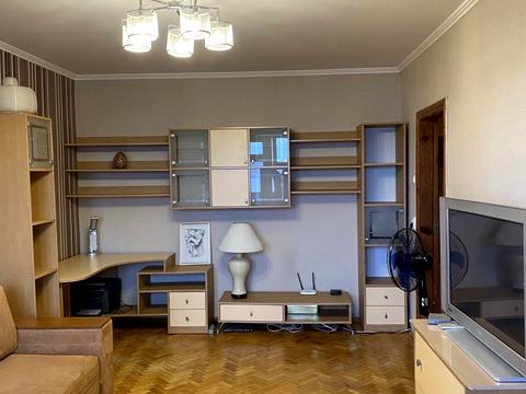 квартира за адресою Ревуцького вул., 44