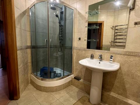 квартира за адресою Велика Китаївська вул., 10-А