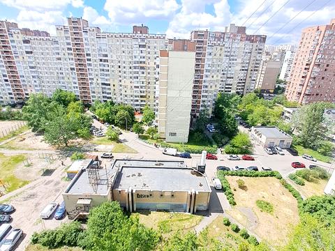 квартира по адресу Ревуцкого ул., 18