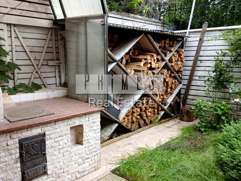будинок за адресою Академіка Вернадського бульв.