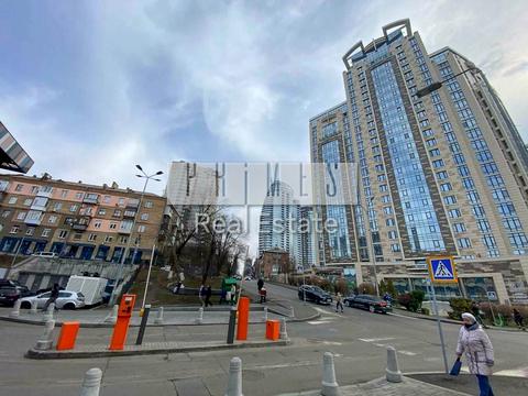 комерційна за адресою Іоанна Павла II вул. (Патріса Лумумби), 7