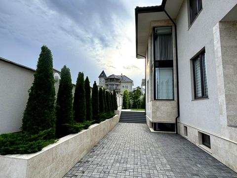 будинок за адресою Центральна вул.