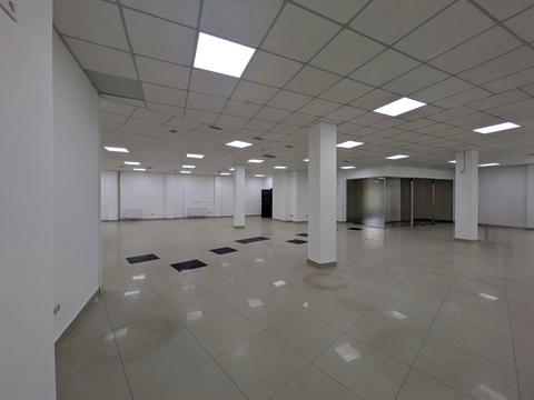 комерційна за адресою Тичини вул., 7