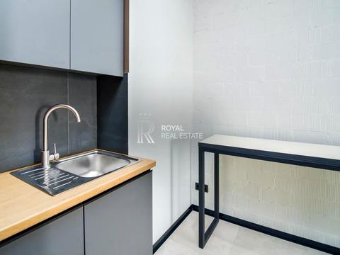 комерційна за адресою Джона Маккейна вул. (Івана Кудрі), 26