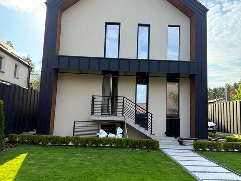 будинок за адресою Миколи Вінграновського вул. (1 Травня)