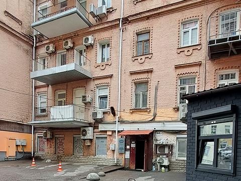 коммерческая по адресу Крещатик ул., 44